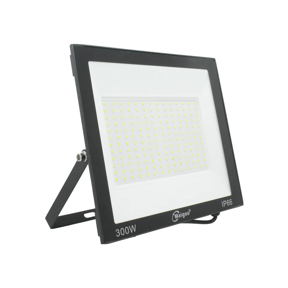 REFLECTOR XPG (MULTIVULTAJE) 300W Imagen secundaria del producto